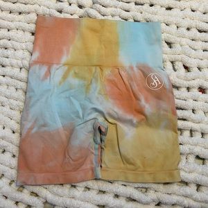Sunset scrunch booty shorts